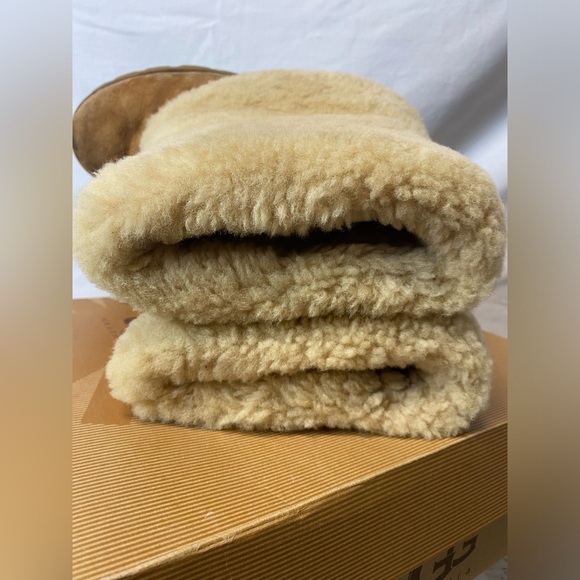 Ugg Boots Maylin Genuine Sheepskin Shearling Cuff Leather Suede S/N 3220 Size 7 - Picture 8 of 10